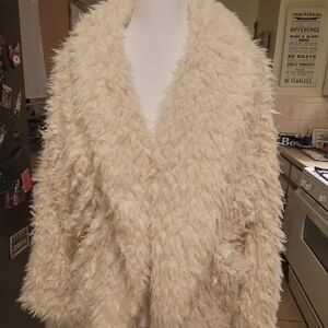 BLOGGER'S FAVE! Express Faux Fur Coat White  NWT XSMALL